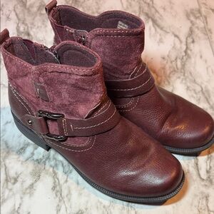 Earth Origins Women's Burgundy Combat Boots Sz 8.5 NWOT